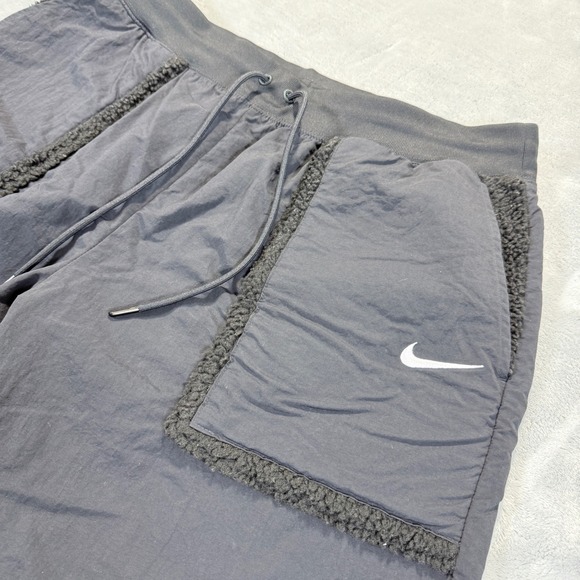 Nike Sportswear Womens Sherpa Trim Nylon Utility Pants Black XL DQ6809-010 - Picture 2 of 11